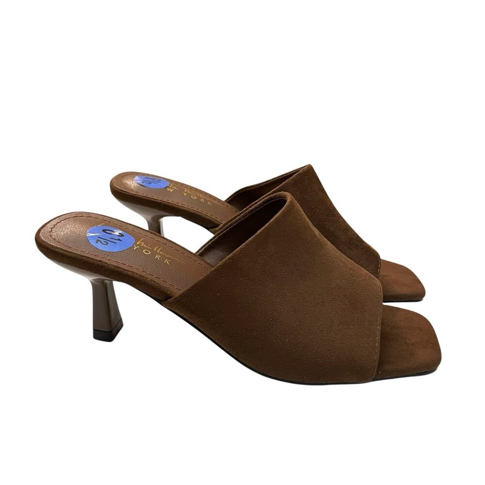 Nicole Miller Mokie Faux Suede Mules 6.5M Kitten Heel Open Square Toe Dark Brown